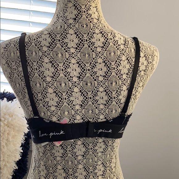 Bras - Picture 3 of 3